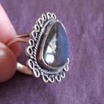 Zilveren Ring met Labradoriet maat 17, Verzenden, Zo goed als nieuw, 17 tot 18, Dame