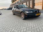 BMW 3-Serie 2.0 I 318 2003 Zwart, Achterwielaandrijving, 1995 cc, Handgeschakeld, Grijs