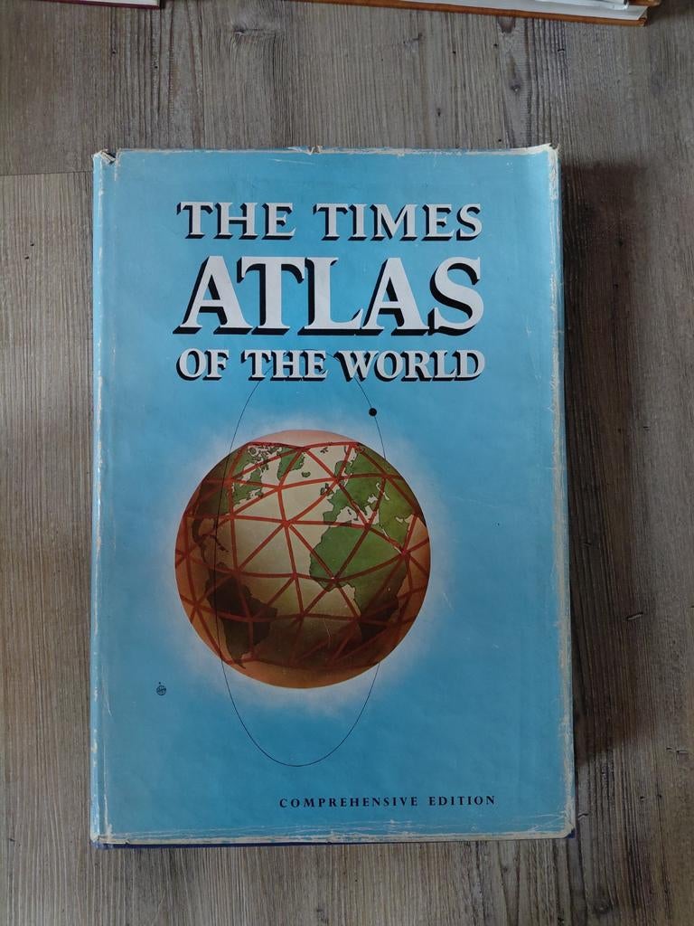 The Times Atlas of the World - Comprehensive Edition, Boeken, Gelezen, Overige atlassen, Ophalen of Verzenden, 1800 tot 2000