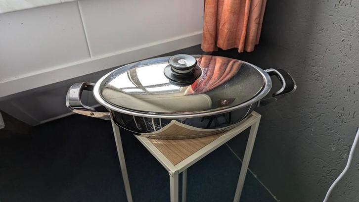 Hele zeldzame AMC ovale vispan, Huis en Inrichting, Keuken | Potten en Pannen, Zo goed als nieuw, Koekenpan of Braadpan, Rvs, Keramische plaat