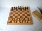 houten schaakspel met Homas bord, Een of twee spelers, Ophalen of Verzenden, Gebruikt, Homas Spelen
