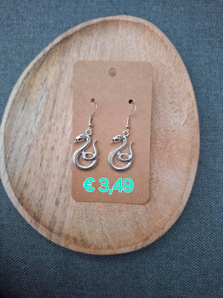 Harry Potter Thema Oorbellen, Sieraden, Tassen en Uiterlijk, Oorbellen, Nieuw, Hangers, Overige materialen, Ophalen of Verzenden