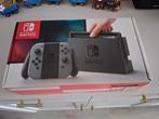 Nintendo Switch - Met 4 spellen, Spelcomputers en Games, Spelcomputers | Nintendo Switch, Ophalen of Verzenden, Gebruikt, Met 1 controller