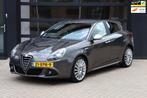 Alfa Romeo Giulietta 1.4 T Distinctive | NAP | Automaat | Cl, 4 cilinders, Leder en Stof, Origineel Nederlands, Bedrijf