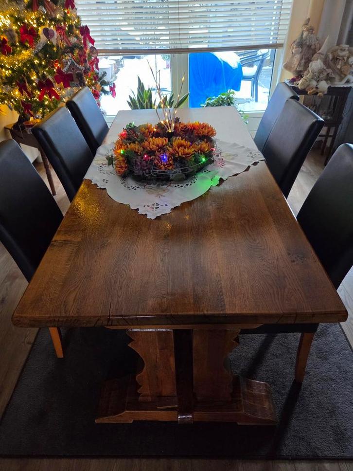 VOL eiken klooster tafel met 6 stoelen, Huis en Inrichting, Complete eetkamers, Zo goed als nieuw, 4 tot 6 stoelen, Ophalen