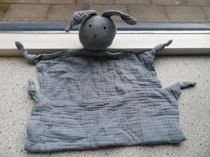 Knuffeldoek konijn merk Liewood designed in Denmark, Kinderen en Baby's, Speelgoed | Knuffels en Pluche, Zo goed als nieuw, Konijn