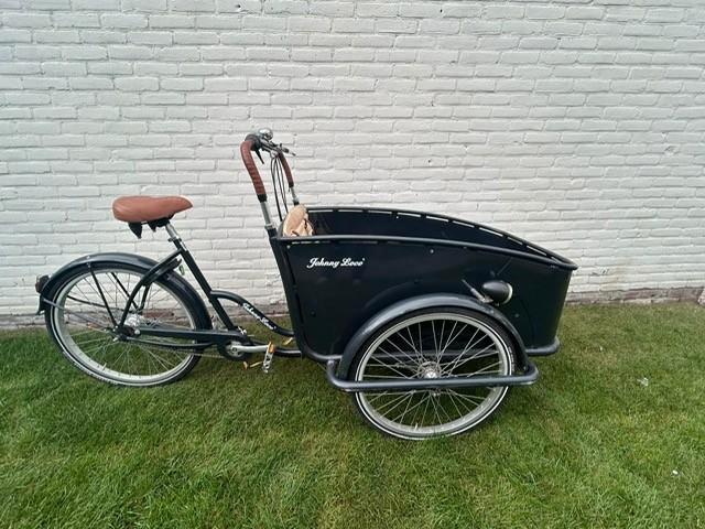 Johnny Loco bakfiets te koop, Fietsen en Brommers, Fietsen | Bakfietsen, Gebruikt, Johnny Loco, 2 kinderen, Huif, Opvouwbaar, Ophalen of Verzenden