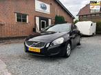 Volvo V60 1.6 T3 Kinetic ( Climate controle + Automaat + Nav, Auto's, Stof, Gebruikt, Zwart, 4 cilinders