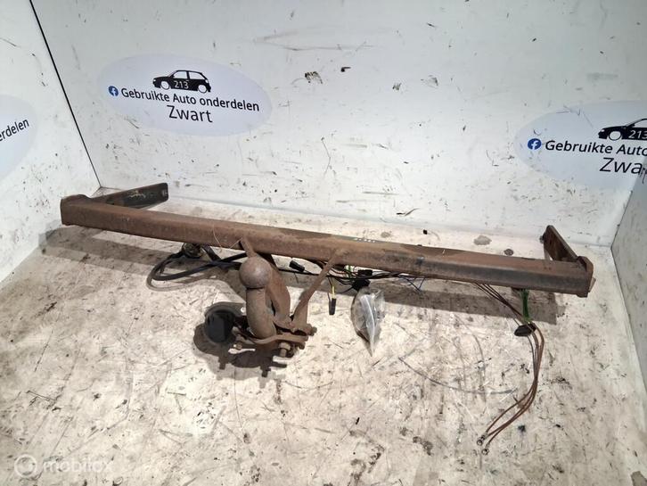 Trekhaak vast VW Bora 1.6-16V ('98-'06) 0256151, Auto-onderdelen, Overige Auto-onderdelen, Volkswagen, Gebruikt, Ophalen of Verzenden