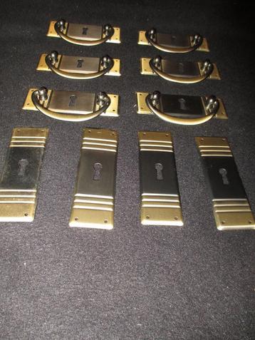 Jaren 30 stijl kast beslag sleutelplaatjes,grepen Kastbeslag beschikbaar voor biedingen