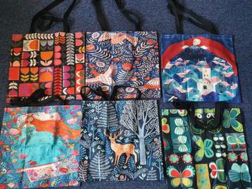 Scandinavian fairytale, folk, bohemian shopper tassen beschikbaar voor biedingen