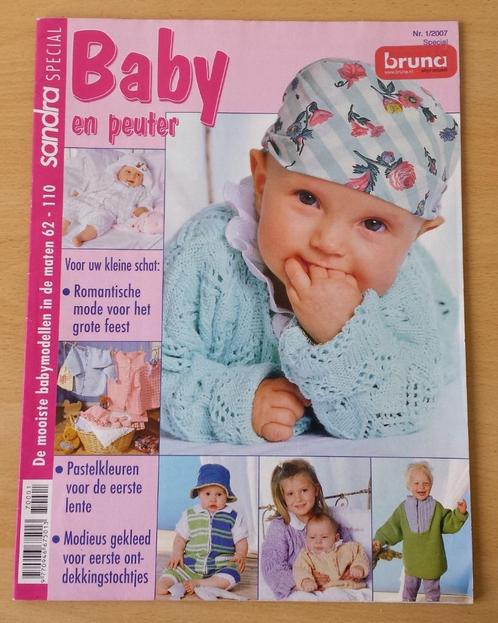 Breien – Baby en Peuter – Sandra nr.1 – 2007, Hobby en Vrije tijd, Breien en Haken, Gebruikt, Breien, Patroon of Boek, Ophalen of Verzenden