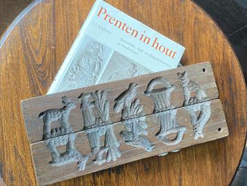 Speculaas boek Prenten In Hout + antiek suikerplank dubbel beschikbaar voor biedingen