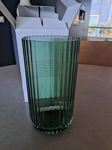 Lyngby Porcelæn design, glazen ribbelvaas, Copenhagen Green beschikbaar voor biedingen