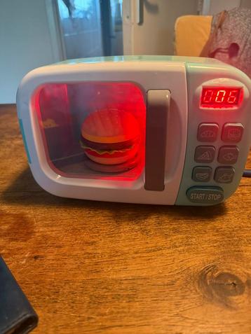 Speelgoed Magnetron met Burger beschikbaar voor biedingen