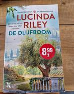 De Olijfboom. 🫒, Boeken, Lucinda Riley, Ophalen of Verzenden, Zo goed als nieuw