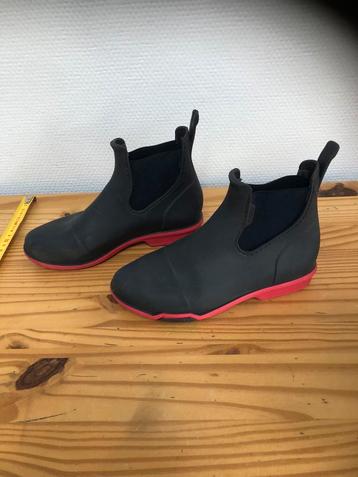 Fouganza Regenlaarzen/paardrijlaarzen Maat 35 - Zwart/Roze beschikbaar voor biedingen
