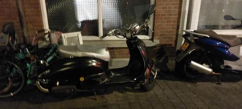 2 Retro Scooters Te Koop, Fietsen en Brommers, Snorfietsen en Snorscooters, Zo goed als nieuw, Overige merken, Ophalen of Verzenden