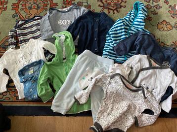 Pakket babykleding maat 62/68/74 beschikbaar voor biedingen