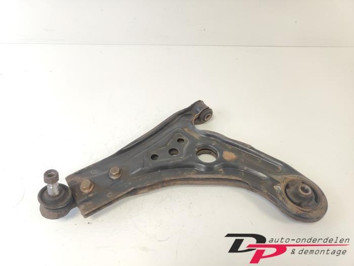Draagarm links-voor van een Daewoo Kalos, Auto-onderdelen, Ophanging en Onderstel, Daewoo, Gebruikt, 3 maanden garantie, Ophalen of Verzenden