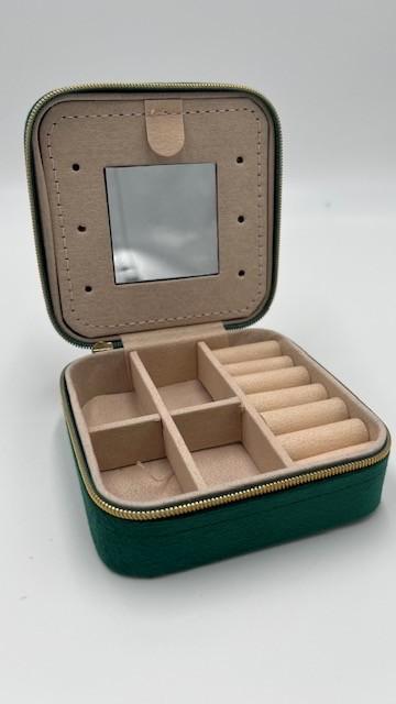 Sieradendoosje - Reisformaat, Sieraden, Tassen en Uiterlijk, Beautycases, Zo goed als nieuw, Softcase, Groen, Met slot, Met spiegeltje(s)