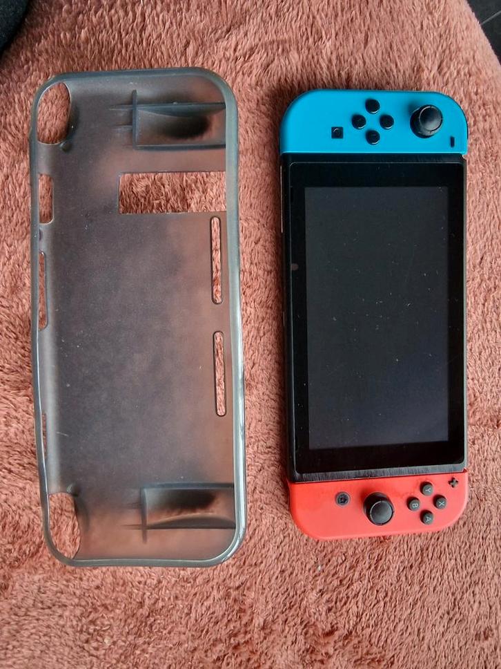 Switch V2 2019, Spelcomputers en Games, Spelcomputers | Nintendo Switch, Zo goed als nieuw, Switch 2019 Upgrade, Met 2 controllers