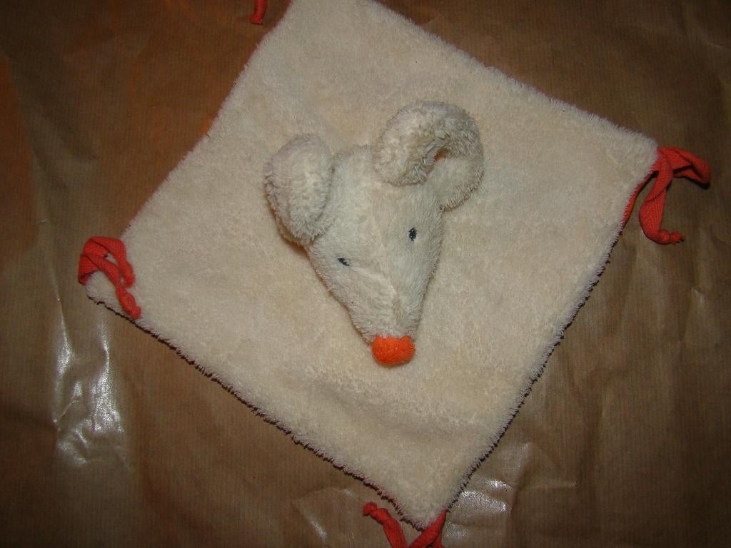 knuffeldoekje muis happy horse Ivory, Kinderen en Baby's, Speelgoed | Knuffels en Pluche, Ophalen of Verzenden, Zo goed als nieuw