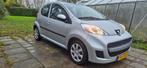 Peugeot 107 1.0-12V Millesim 200 NWE APK AIRCO 5 DEURS, Voorwielaandrijving, Euro 5, Gebruikt, 4 stoelen
