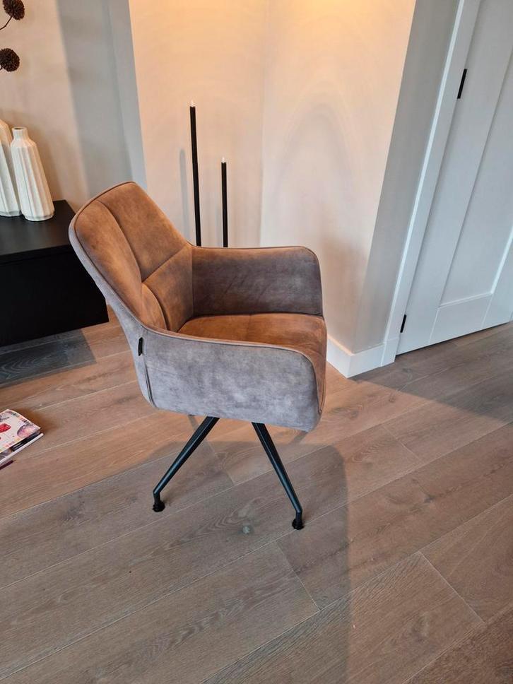 Set van 6 moderne eetkamerstoelen, Huis en Inrichting, Tafels | Eettafels, Zo goed als nieuw, 50 tot 100 cm, Vijf personen of meer