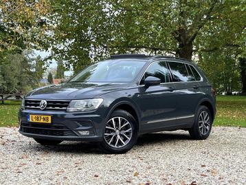 Volkswagen Tiguan 2.0 TSI Automaat 4Motion, Pano, Trekhaak beschikbaar voor biedingen