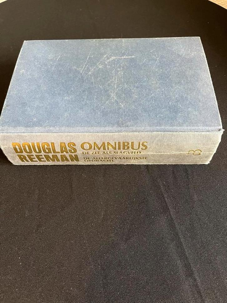 Douglas Reeman Omnibus - Zee als Slagveld, Boeken, Romans, Gelezen, Nederland, Ophalen of Verzenden