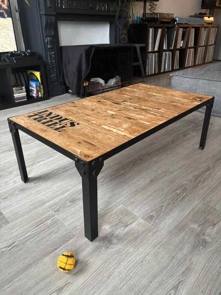 Industriële Koffietafel met Metalen Onderstel, Huis en Inrichting, Tafels | Salontafels, Gebruikt, Minder dan 50 cm, 50 tot 100 cm