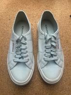 Nieuwe sneakers licht blauw. Merk  Superga, Kleding | Dames, Schoenen, Ophalen of Verzenden, Nieuw, Blauw, Sneakers of Gympen