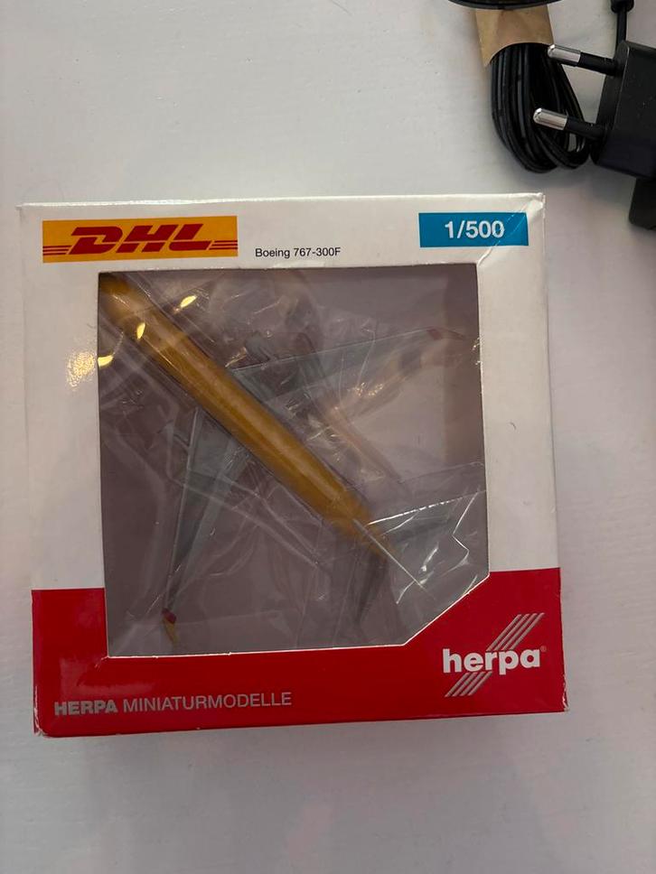 Herpa DHL Boeing 767-300F 1/500, Verzamelen, Luchtvaart en Vliegtuigspotten, Nieuw, Schaalmodel, Ophalen of Verzenden