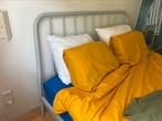 Metalen bed MADE 160x200 lichtgrijs, Ophalen, Tweepersoons, Zo goed als nieuw, 200 cm