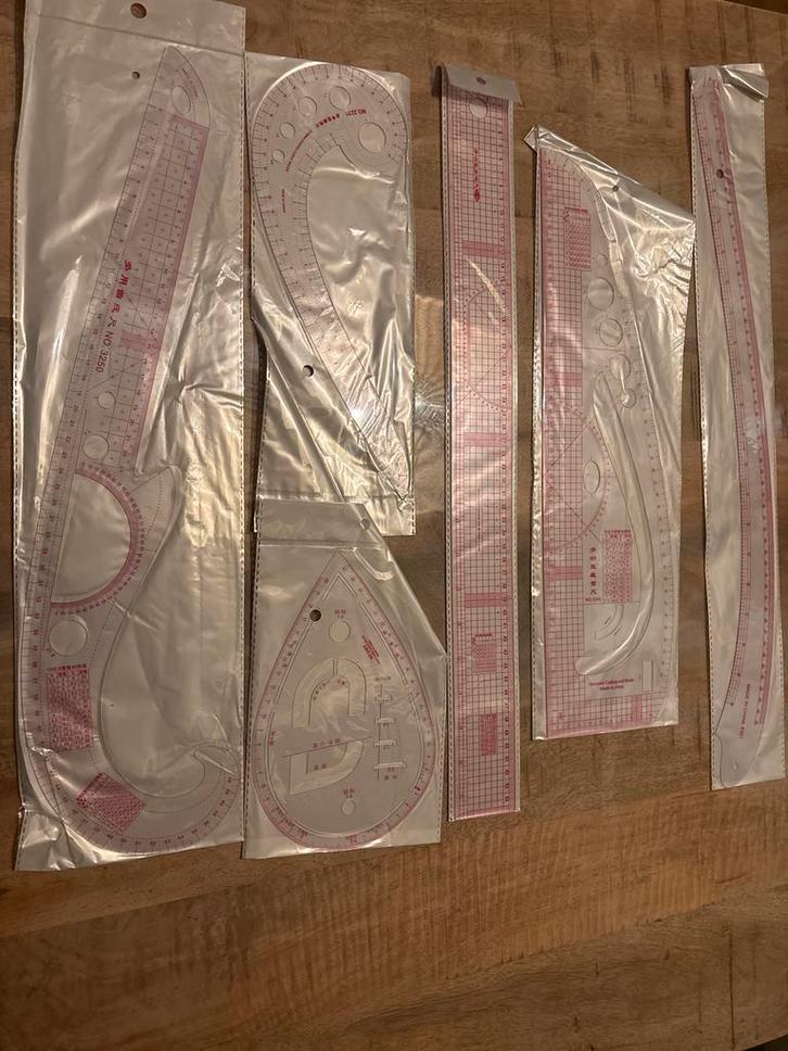 Set van 6 Linialen voor patroontekenen., Hobby en Vrije tijd, Naaien en Fournituren, Nieuw, Overige typen, Ophalen of Verzenden