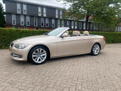 BMW 3-Serie 325i Cabrio AUTOMAAT, NAP, ORIG NL, LEDER, AIRCO, Auto's, BMW, Bedrijf, 3-Serie, ABS, Adaptieve lichten, Airbags, Airconditioning