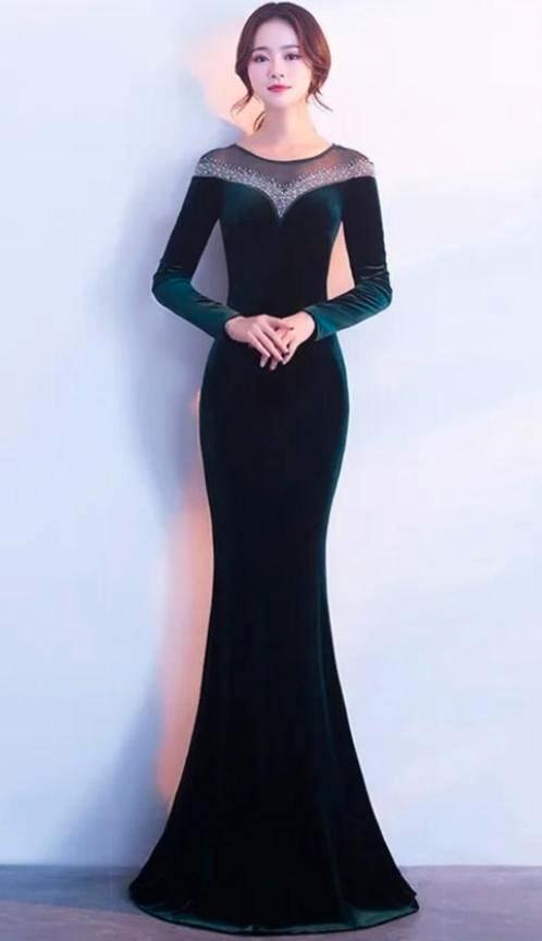 Lange mosgroene Fluwelen Jurk maat M, NIEUW! SUPER CADEAUTIP, Kleding | Dames, Gelegenheidskleding, Nieuw, Galajurk, Maat 38/40 (M)