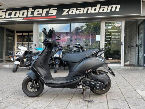 Piaggio zip sp 2021 e5 45km, Fietsen en Brommers, Scooters | Piaggio, Zo goed als nieuw, Zip, Maximaal 45 km/u, Benzine, Verzenden