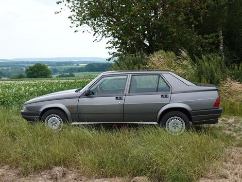 Alfa Romeo 75 Twin Spark 1990 ongerestaureerd klasse 2, Auto's, Alfa Romeo, Particulier, Centrale vergrendeling, Lichtmetalen velgen