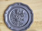 Tinnen Wandbord met Keurmerk. De " druiveneters"., Antiek en Kunst, Antiek | Tin, Ophalen of Verzenden