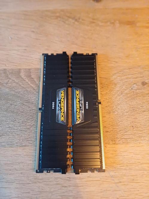 Corsair vengeance DDR4 16GB - 3600MHz Getest&Topstaat, Computers en Software, RAM geheugen, Zo goed als nieuw, Desktop, 16 GB