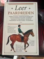 Leer paardrijden boek, Ophalen of Verzenden, Zo goed als nieuw, Overige sporten
