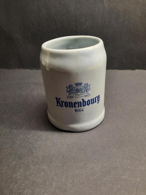 Bierpul van aardewerk Kronenbourg 1664, Verzamelen, Biermerken, Zo goed als nieuw, Pul(len), Overige merken, Ophalen of Verzenden