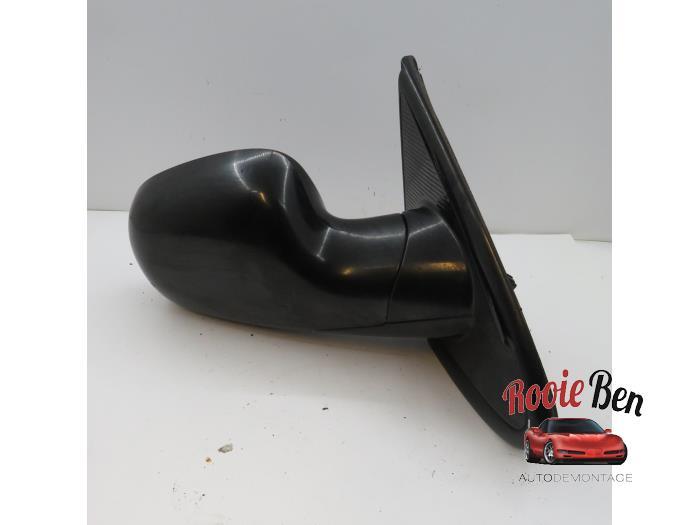 Buitenspiegel rechts van een Chrysler Voyager, Auto-onderdelen, Spiegels, Gebruikt, -, Ophalen of Verzenden, -