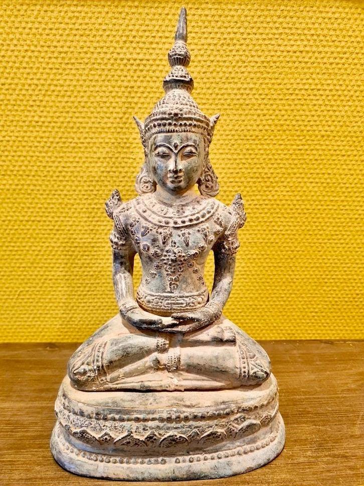 RATTANAKOSIN BOEDDHA BEELD 32 CM, Antiek en Kunst, Kunst | Niet-Westerse kunst, Verzenden