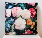 Mooi kussen, zachte fluweel stof, met bloemen opdruk, Huis en Inrichting, Woonaccessoires | Kussens, Ophalen of Verzenden, Zo goed als nieuw