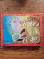 Wouter Stips - Hoera het is vandaag, Boeken, Ophalen of Verzenden, Zo goed als nieuw