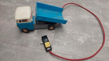 Oude vintage plastic vrachtwagen kiepwagen jaren 50/60  beschikbaar voor biedingen