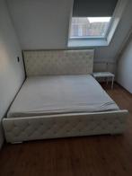 Witte grote 2persoons bed, Huis en Inrichting, Slaapkamer | Bedden, Ophalen, Wit, Tweepersoons, 180 cm